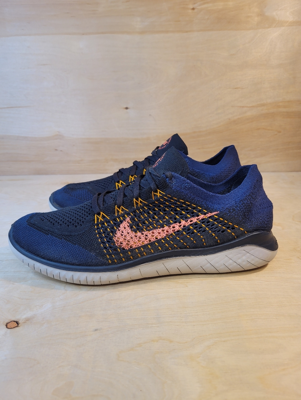 Nike Free RN Flyknit 2018 Athletic Running Lightweight Sneakers - Picture 5 of 10